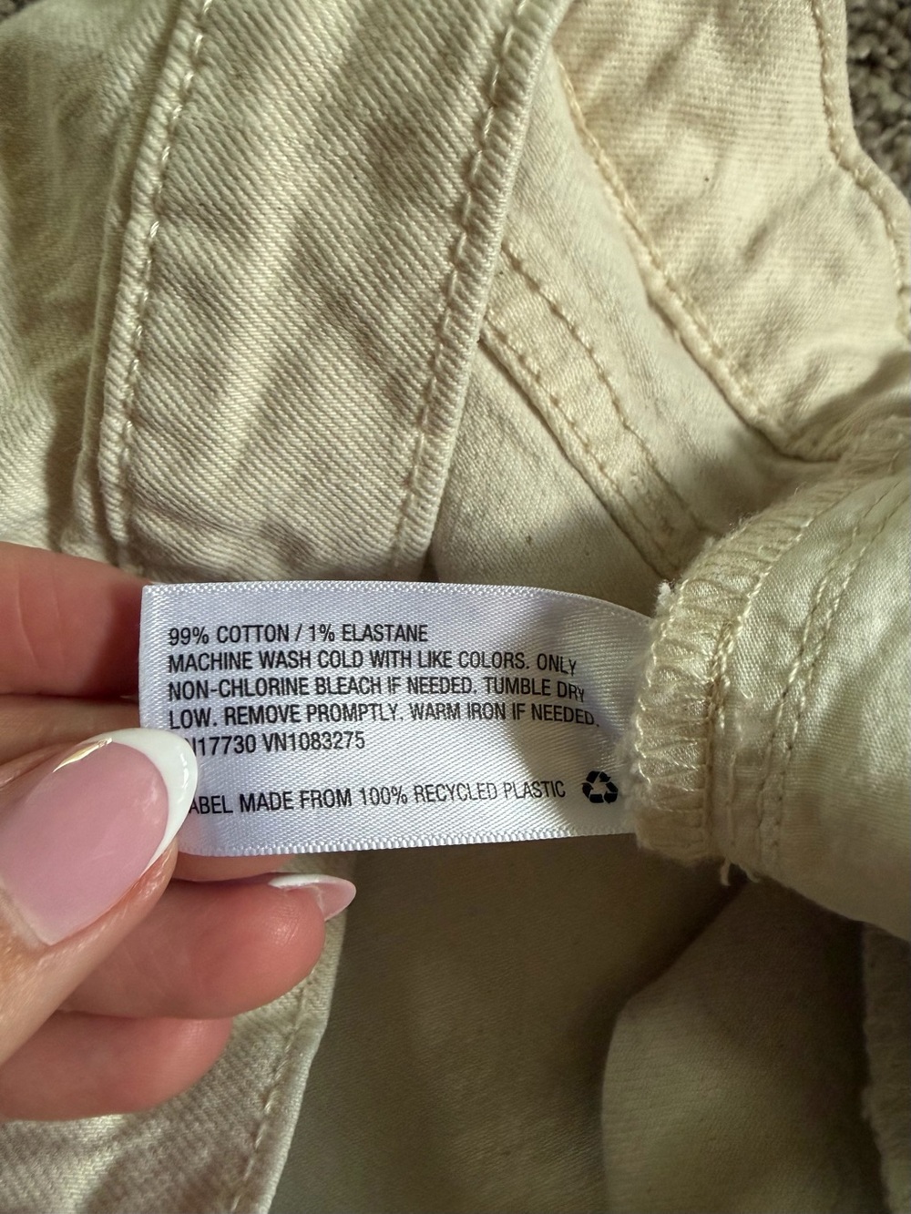 Universal Thread Mom Jeans - Picture 9 of 11